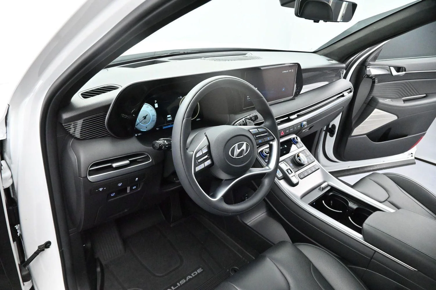 Used 2024 Hyper White Hyundai Calligraphy image 13