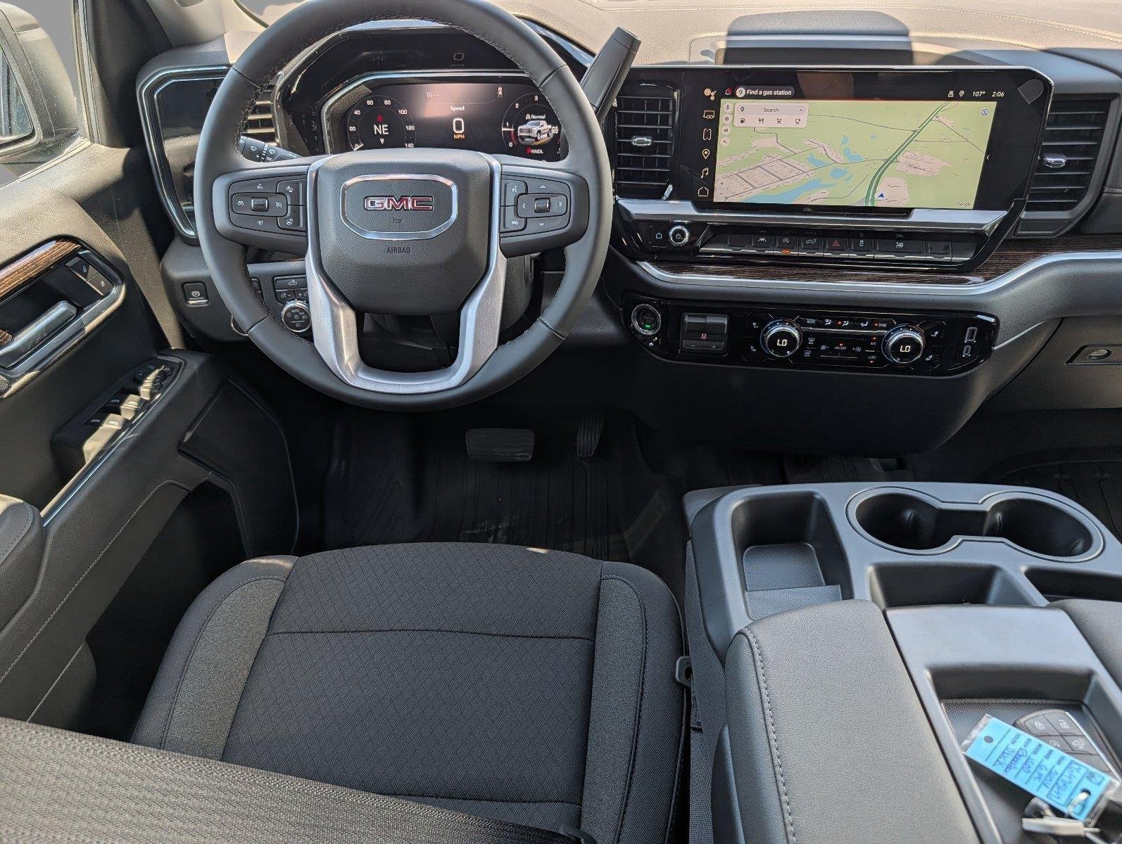 New 2026 Onyx Black GMC Elevation image 29