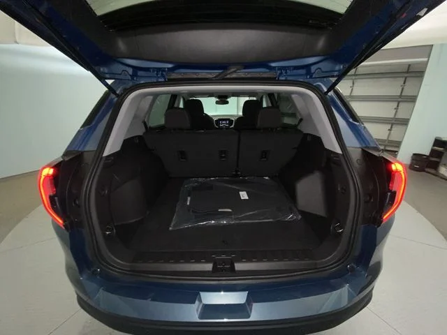 Used 2024 Blue GMC SLE image 23