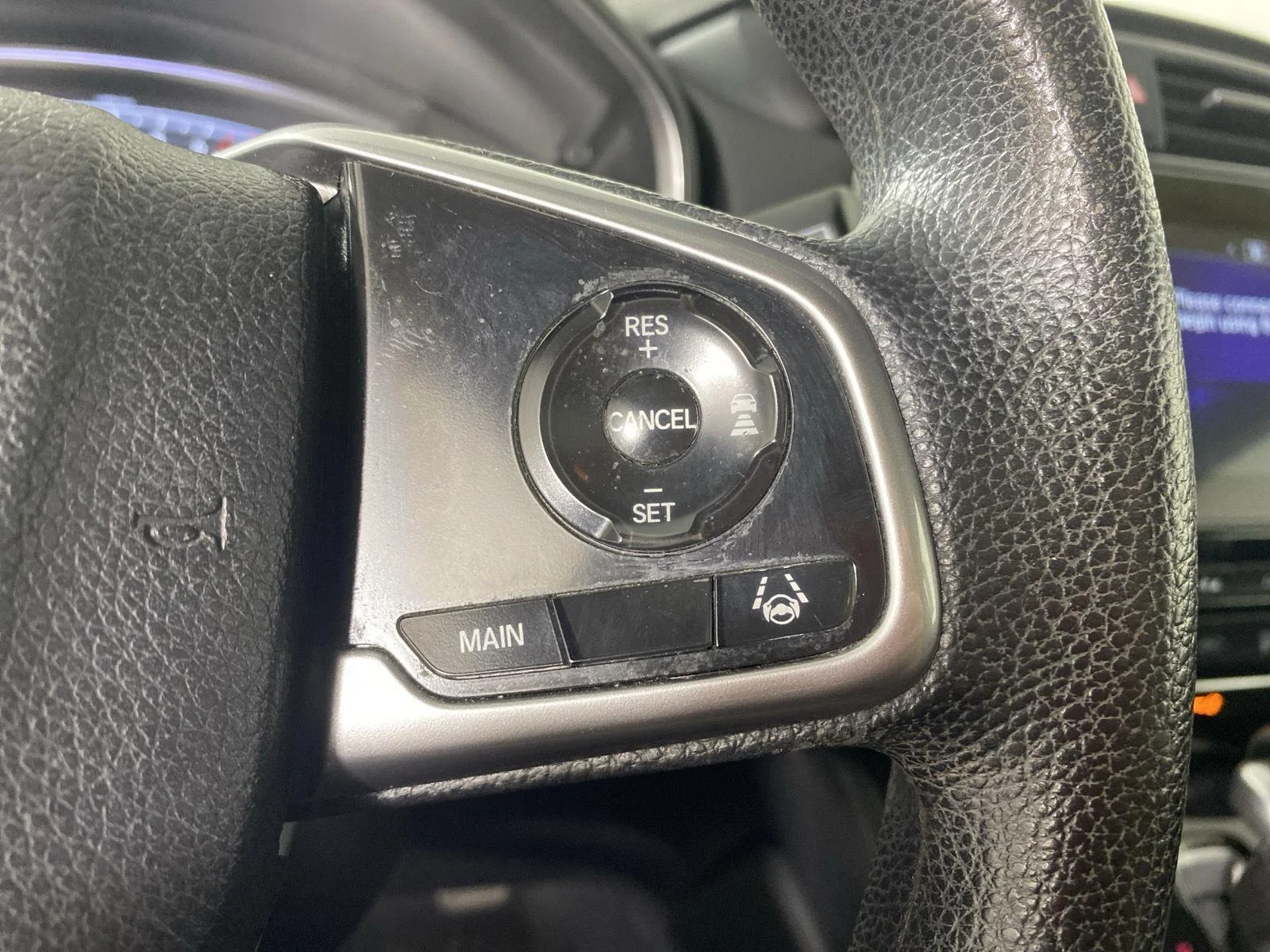 Used 2020 Platinum White Pearl Honda EX image 16