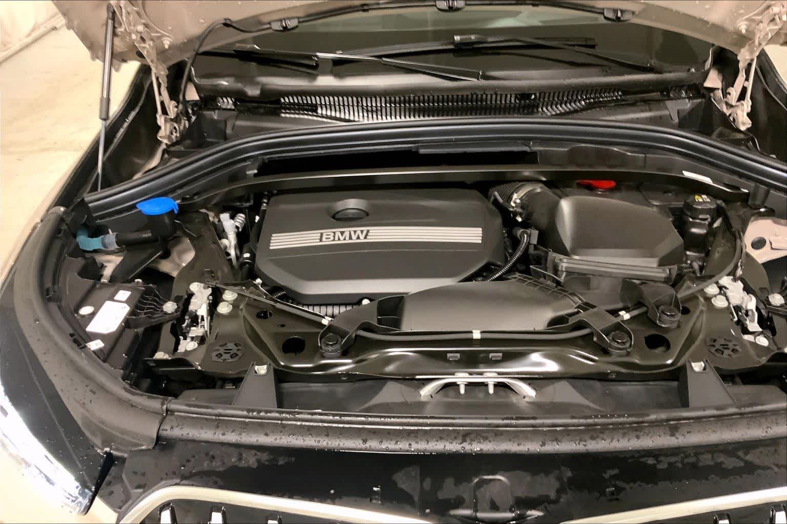 New 2026 Dune Grey Metallic BMW xDrive28i image 16