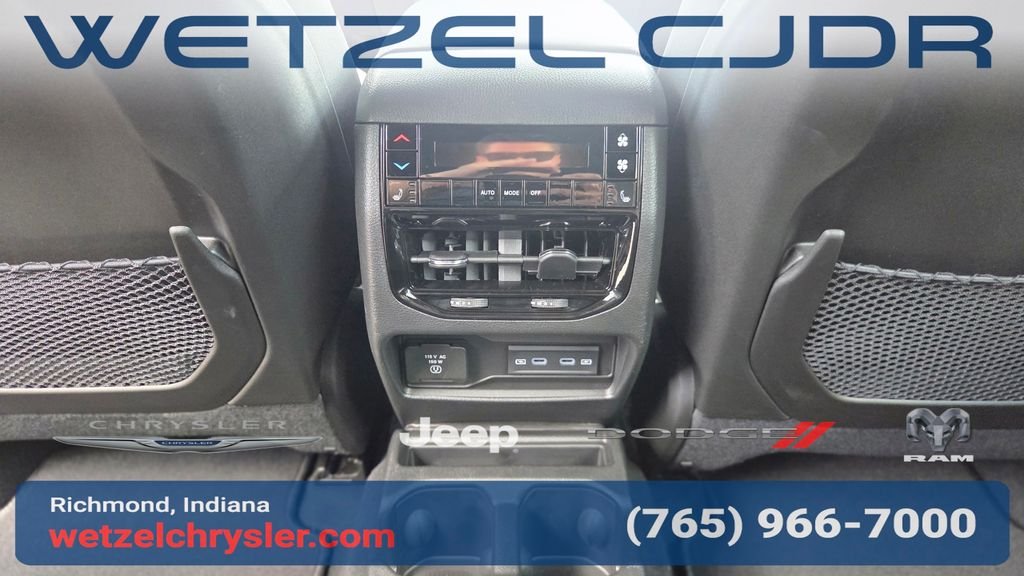 New 2027 Steel Blue Paint Jeep Limited image 30