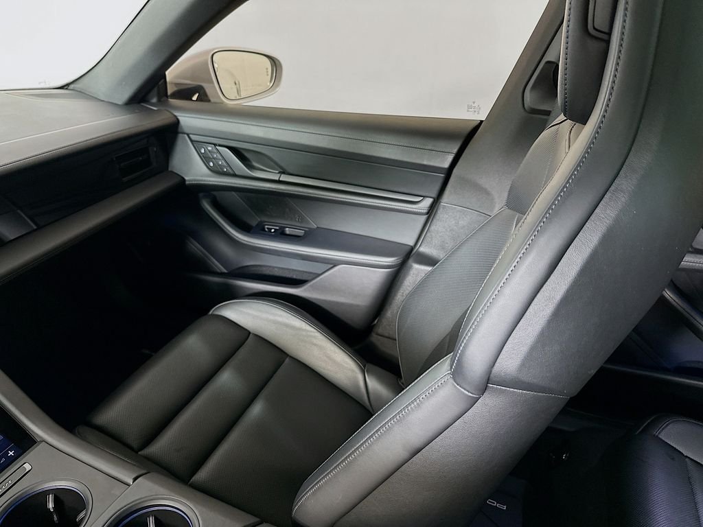 2022 Porsche Taycan Base - Photo 26