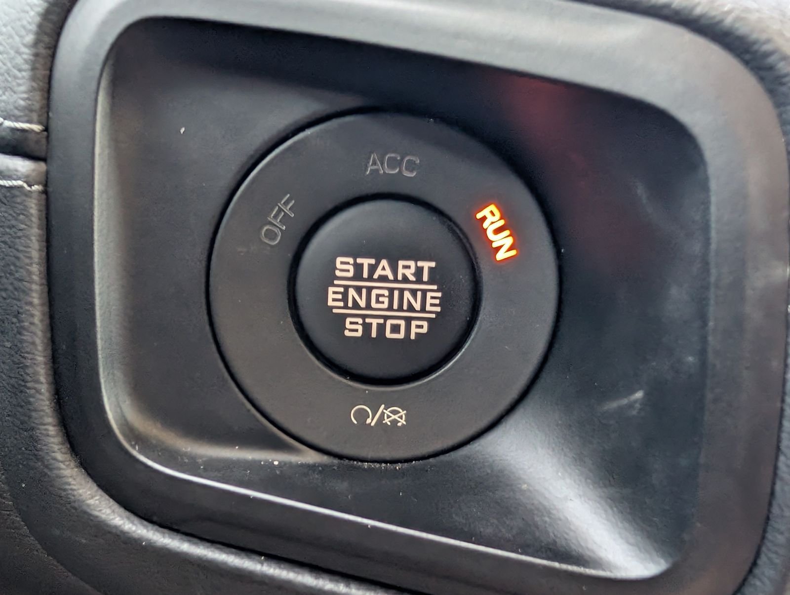 Used 2024 White Jeep Rubicon 4xe image 32