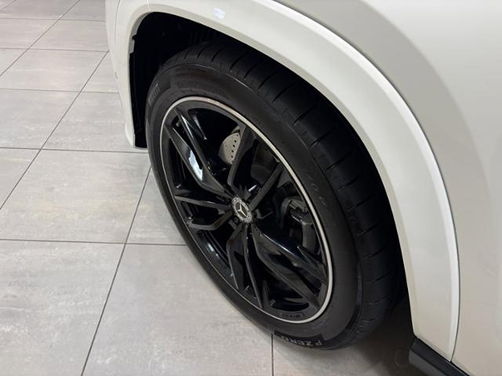 New 2026 Polar White Mercedes-Benz 4MATIC® image 40