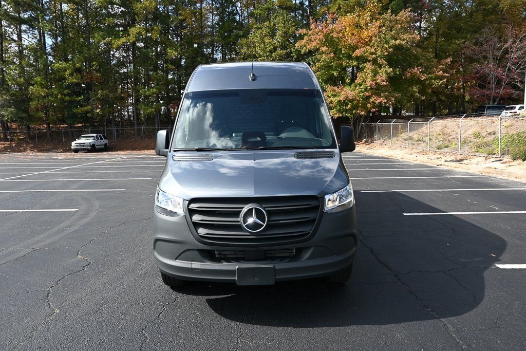 Used 2026 Selenite gray metallic Mercedes-Benz Cargo 170 WB image 29