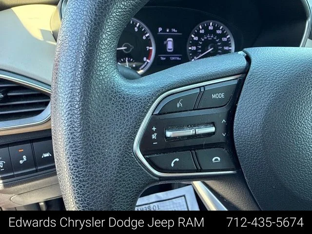 Used 2019 Red Hyundai SE image 17