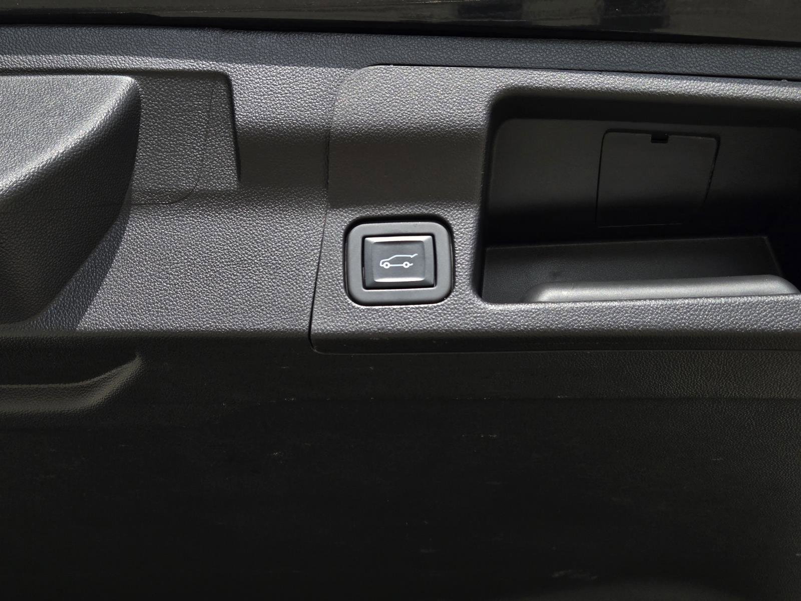 Used 2023 Ebony Twilight Metallic GMC Denali image 12