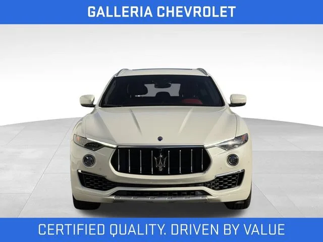 Used 2019 White Maserati S GranLusso image 3