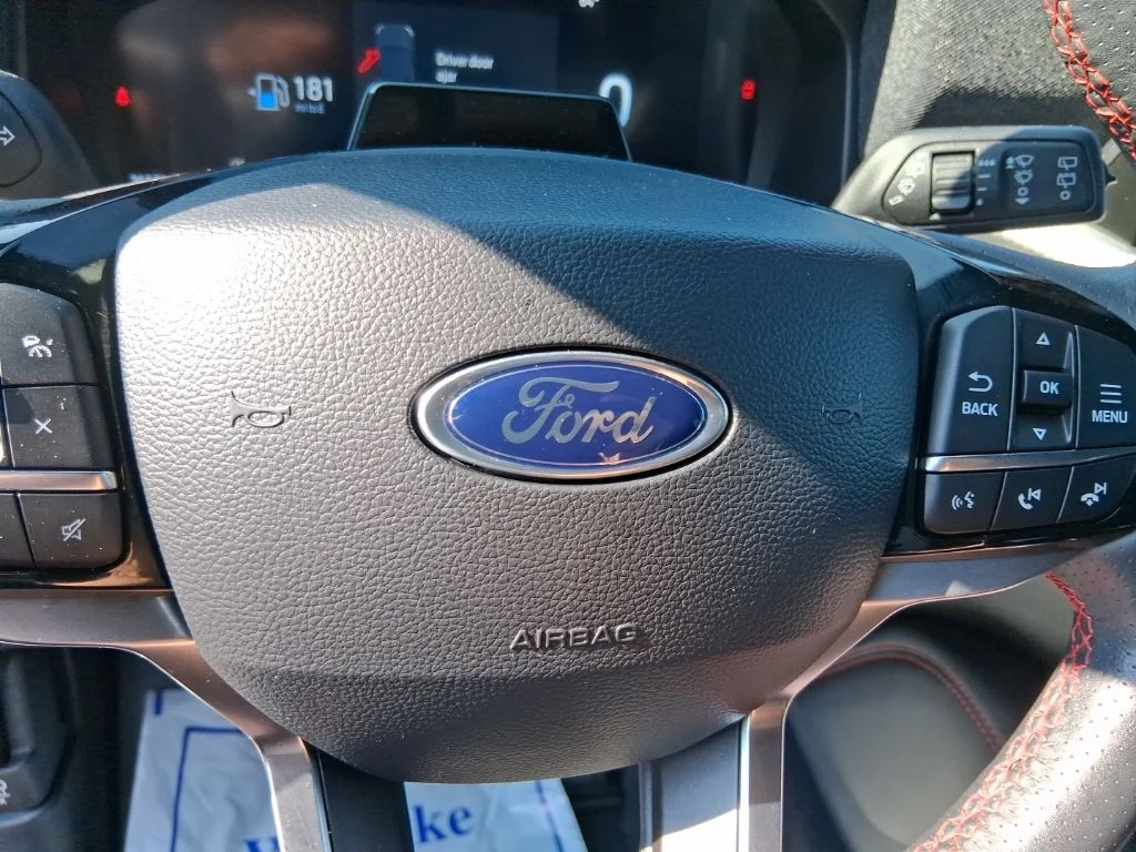 Used 2025 Rapid Red Metallic Tinted Clearcoat Ford ST-Line image 20