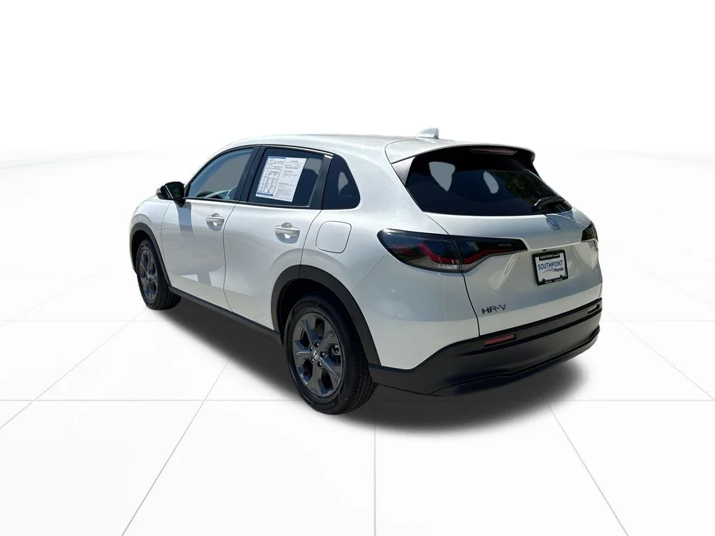 Certified Used 2026 Platinum White Pearl Honda 2WD LX image 6