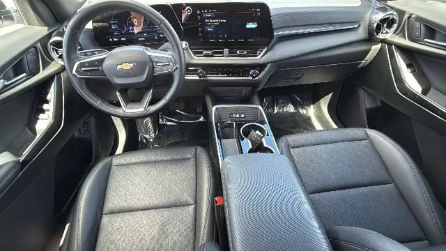 2025 Chevrolet Equinox LT - Photo 26