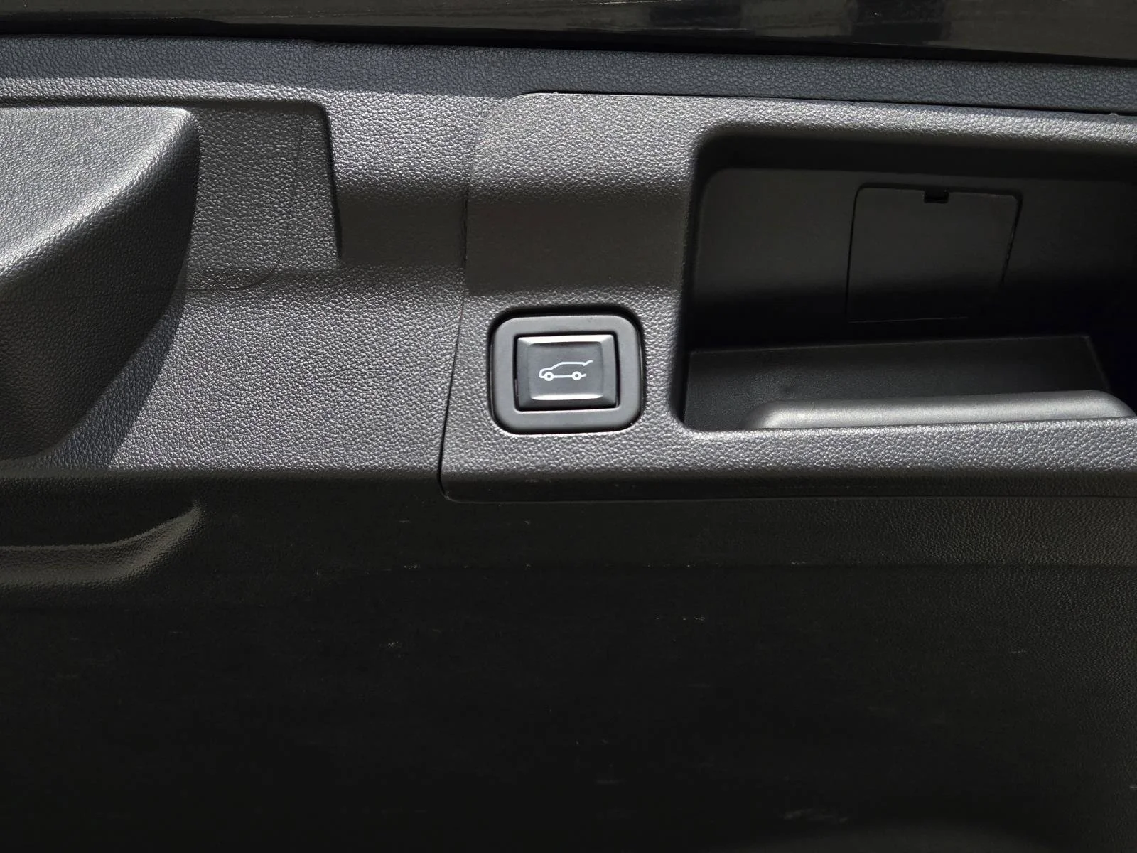 Used 2023 Ebony Twilight Metallic GMC Denali image 12