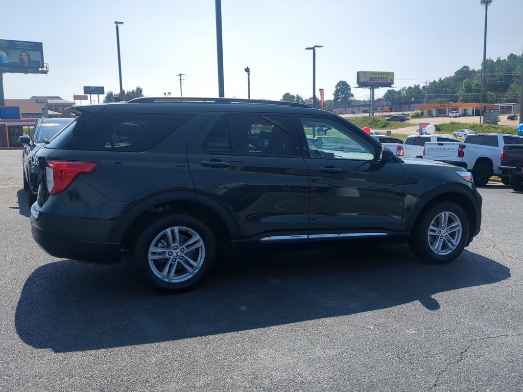 Used 2024  Ford XLT image 4