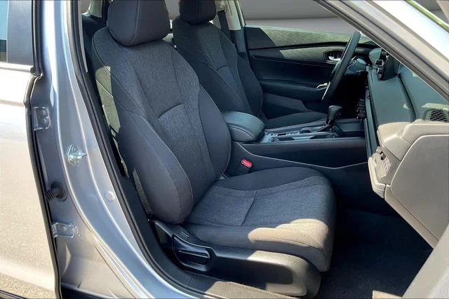 Used 2025 Silver Honda LX image 30