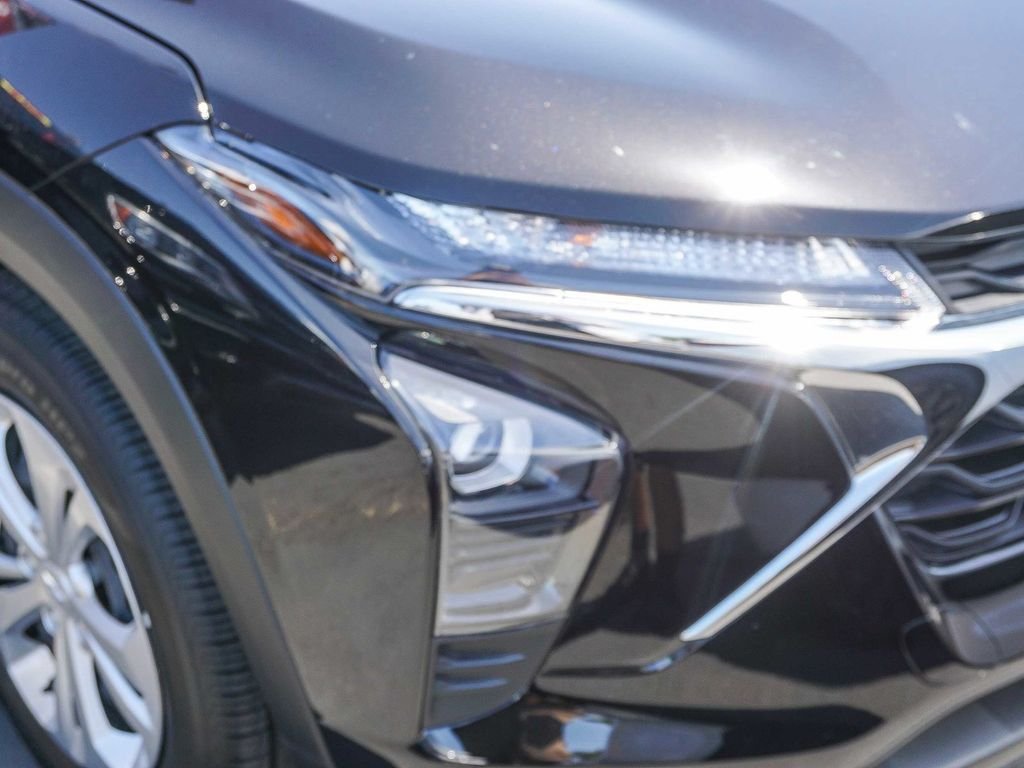 Used 2026 Black Chevrolet LS image 10