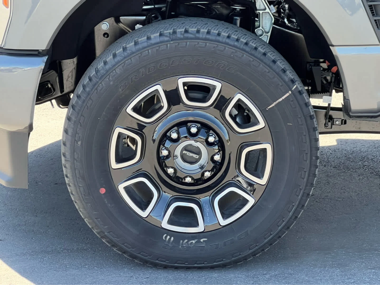 New 2026 Carbonized Gray Metallic Ford F-350® Platinum® image 13