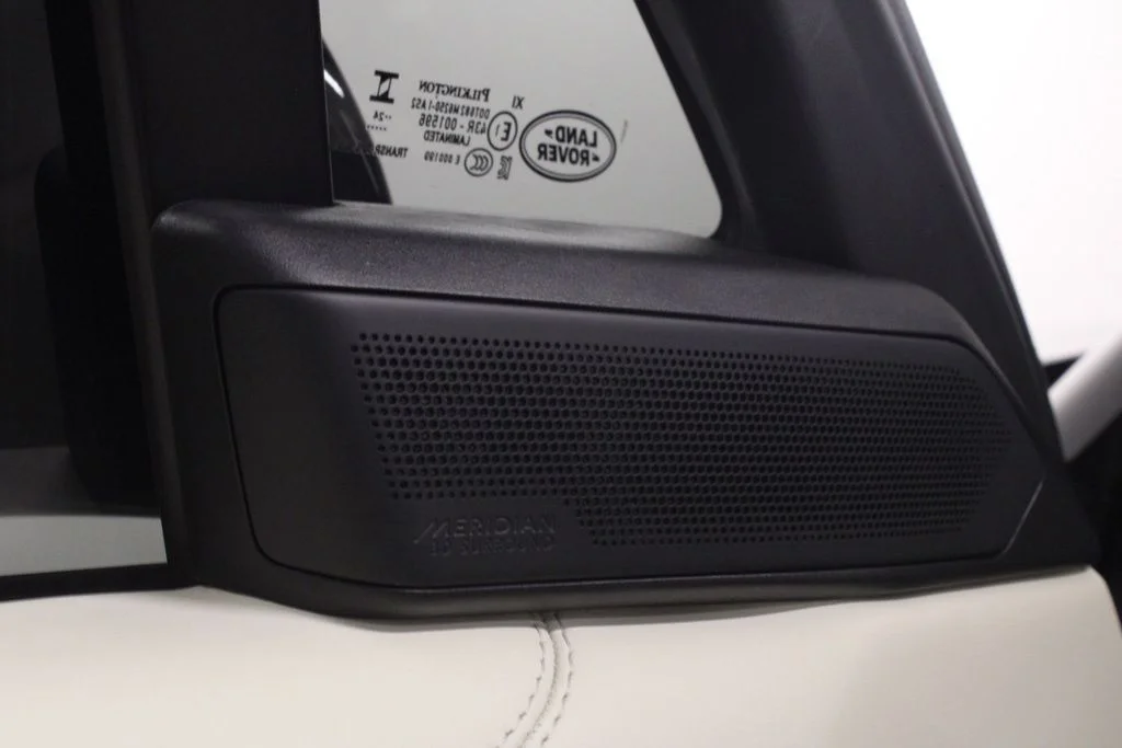 Certified Used 2025 Black Land Rover SE image 21