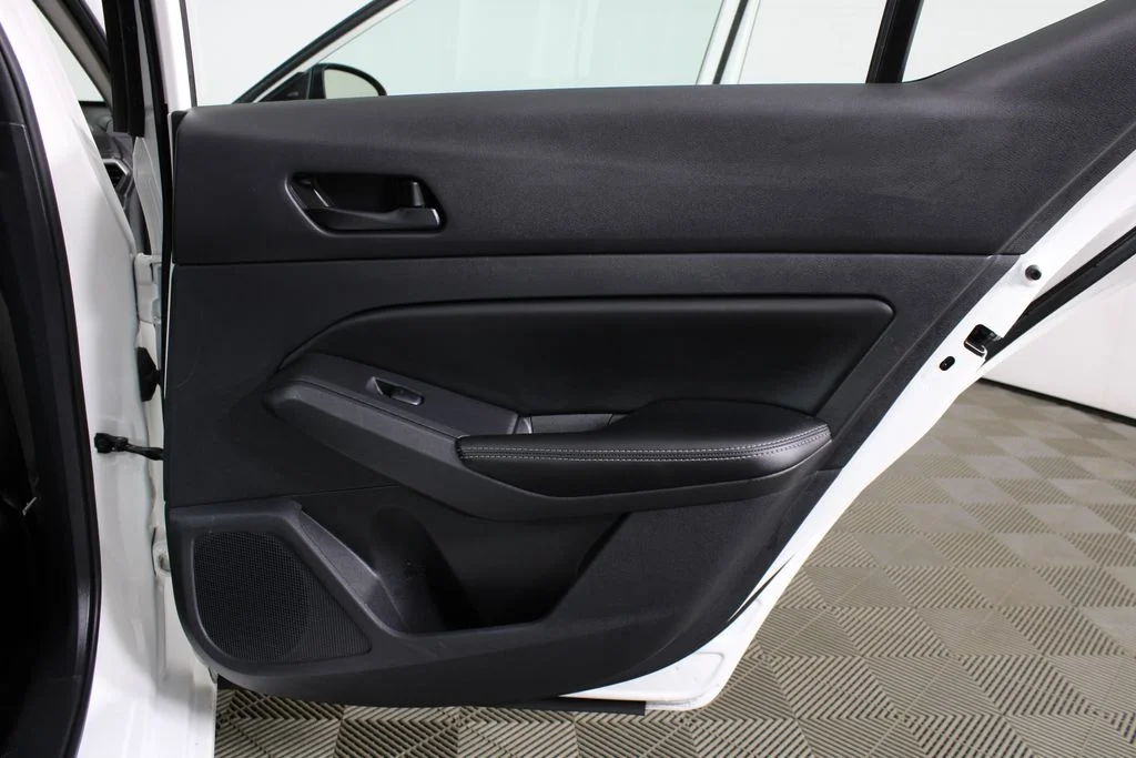 2025 Nissan Altima SV - Photo 9