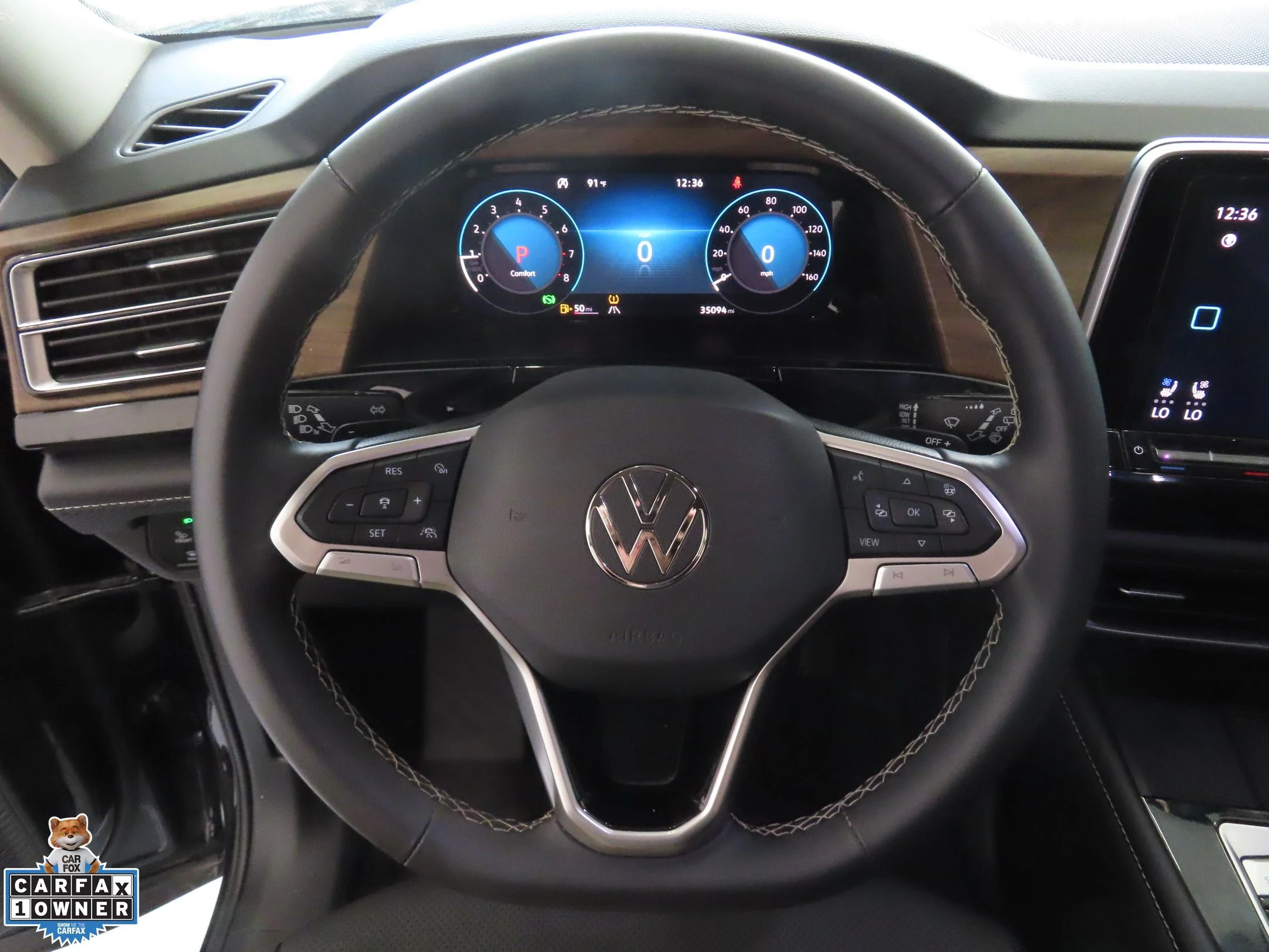 Used 2024 Black Volkswagen 2.0T SE w/Technology image 16
