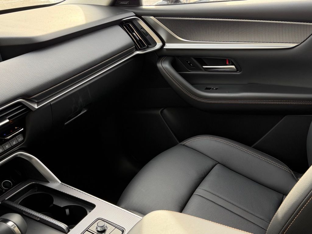 2026 Mazda CX-90 Premium Package - Photo 37