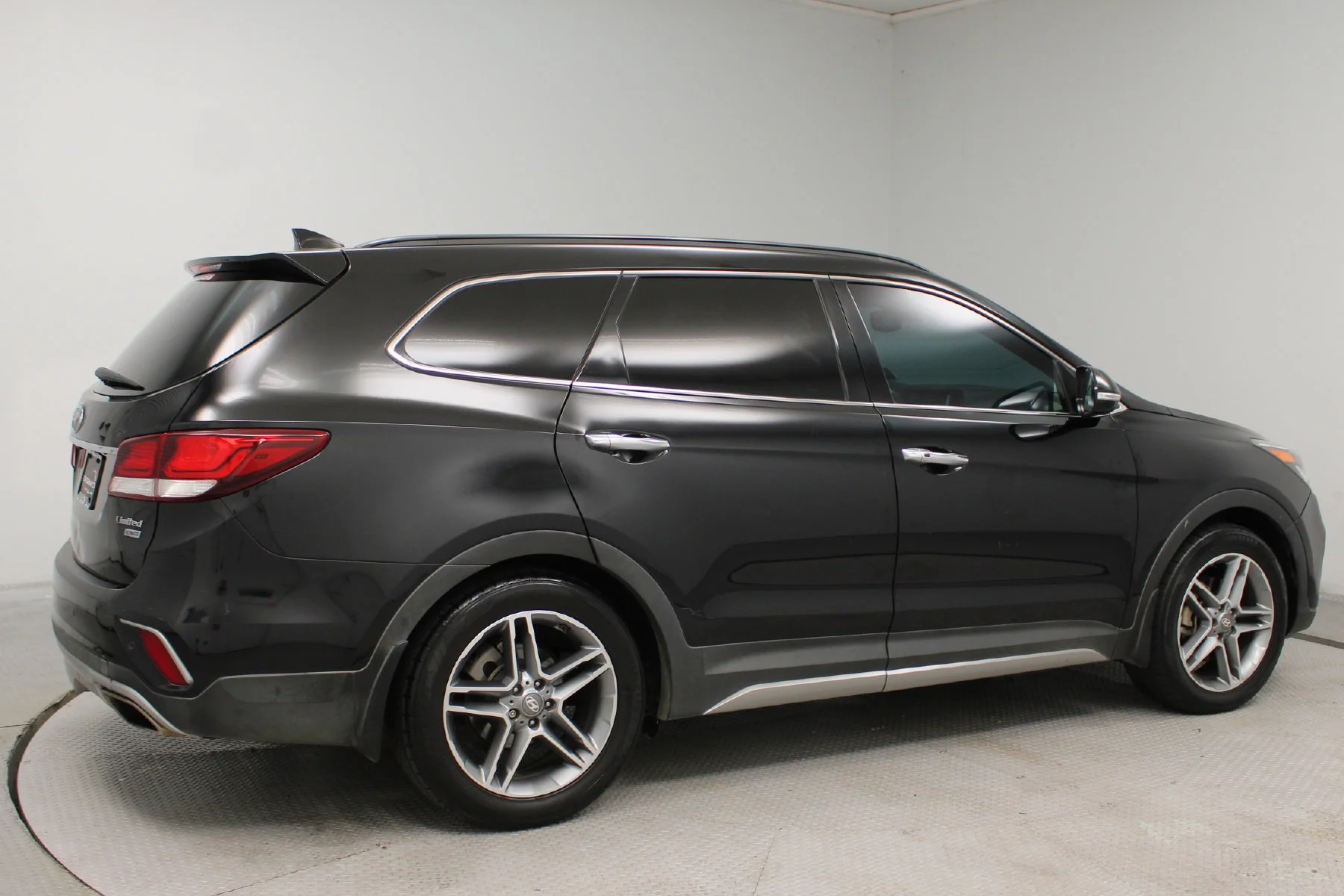 Used 2018 Becketts Black Hyundai Limited Ultimate 3.3L Auto image 27