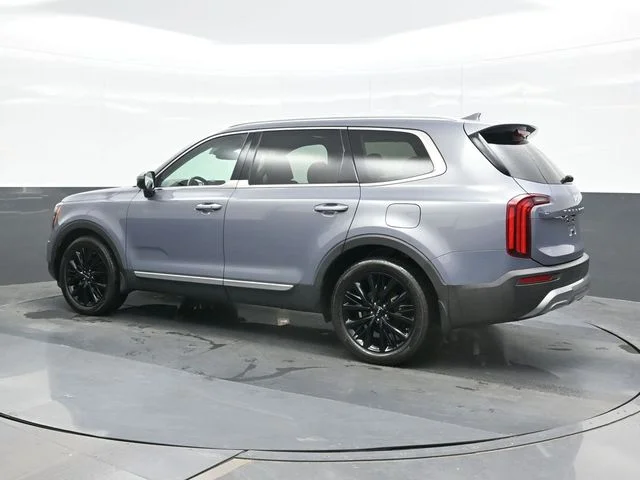 Used 2022 Silver Kia SX image 3