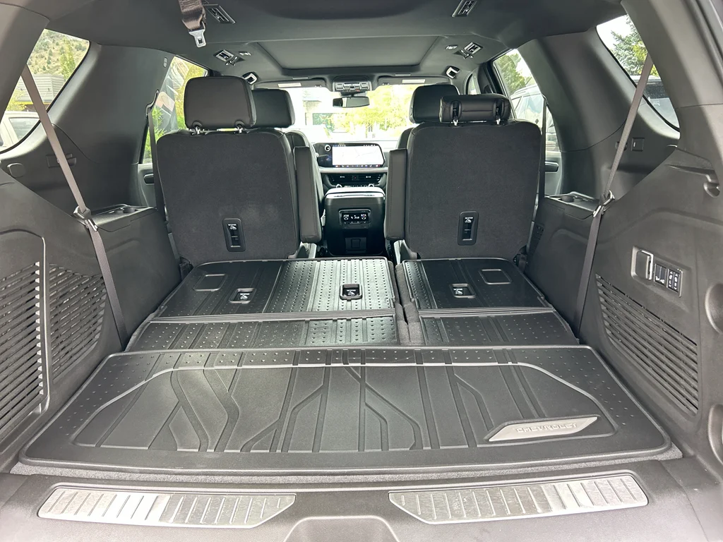 2026 Chevrolet Tahoe RST - Photo 35