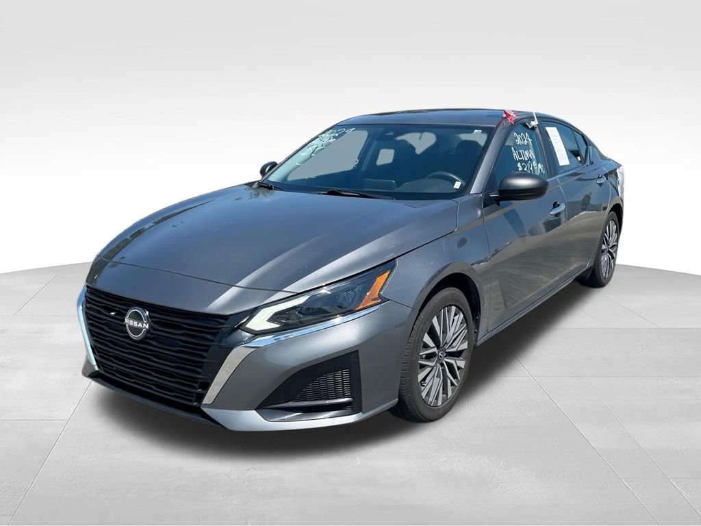 Used 2024 Gray Nissan 2.5 SV image 4