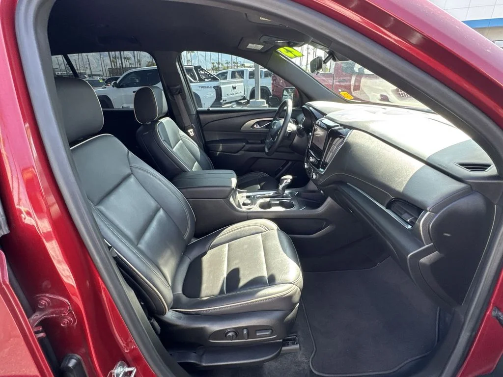 Used 2023 Red Chevrolet Premier image 29