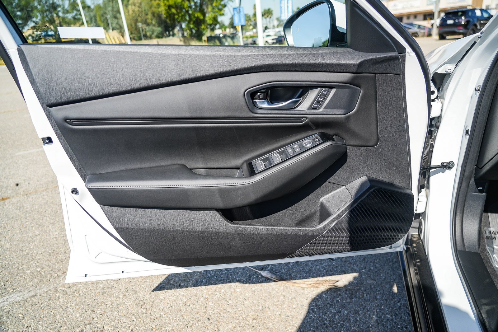 New 2026 Urban Gray Pearl Honda Touring image 23