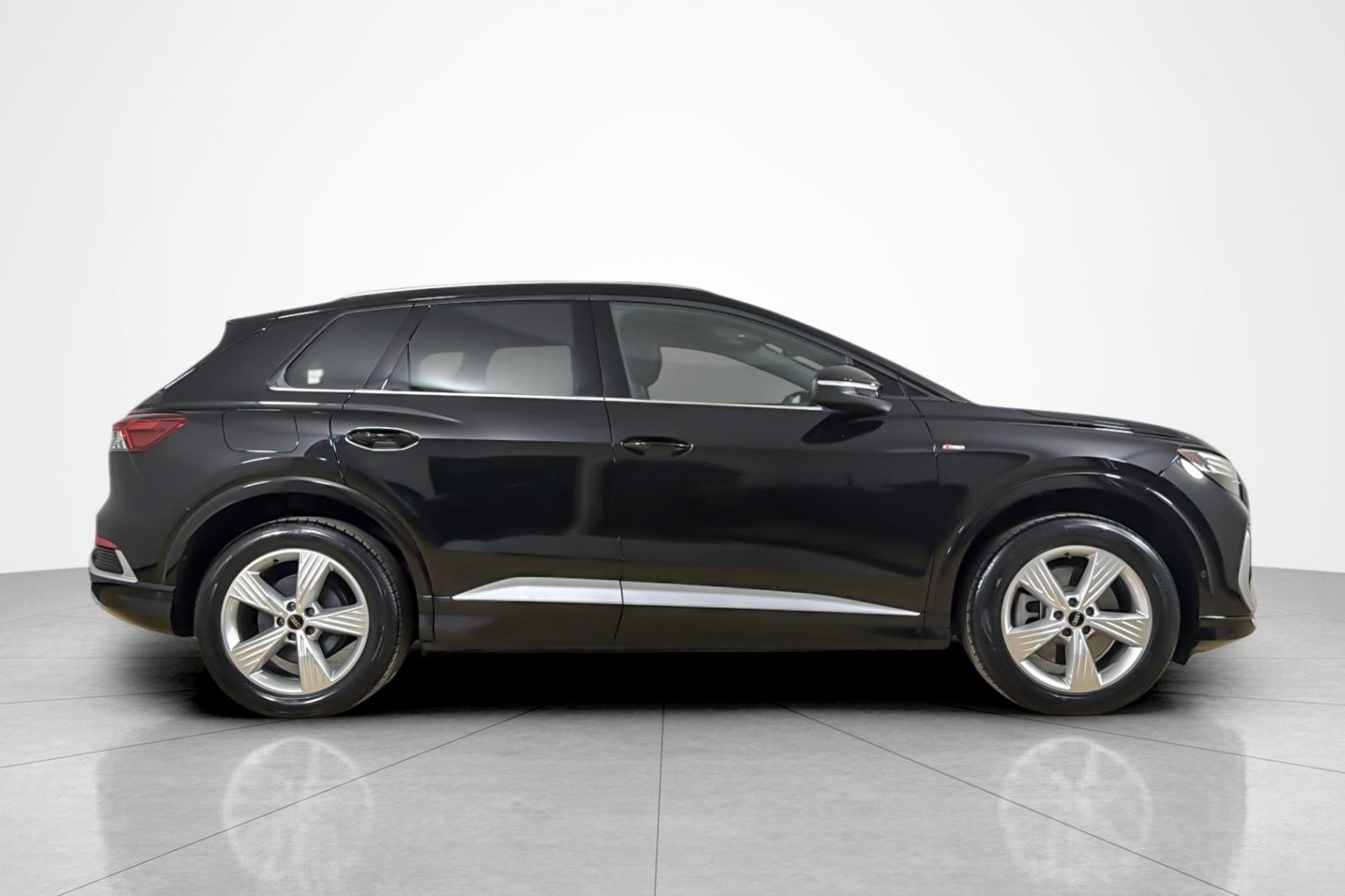 Certified Used 2023 Mythos Black Metallic Audi Prestige 50 quattro image 6