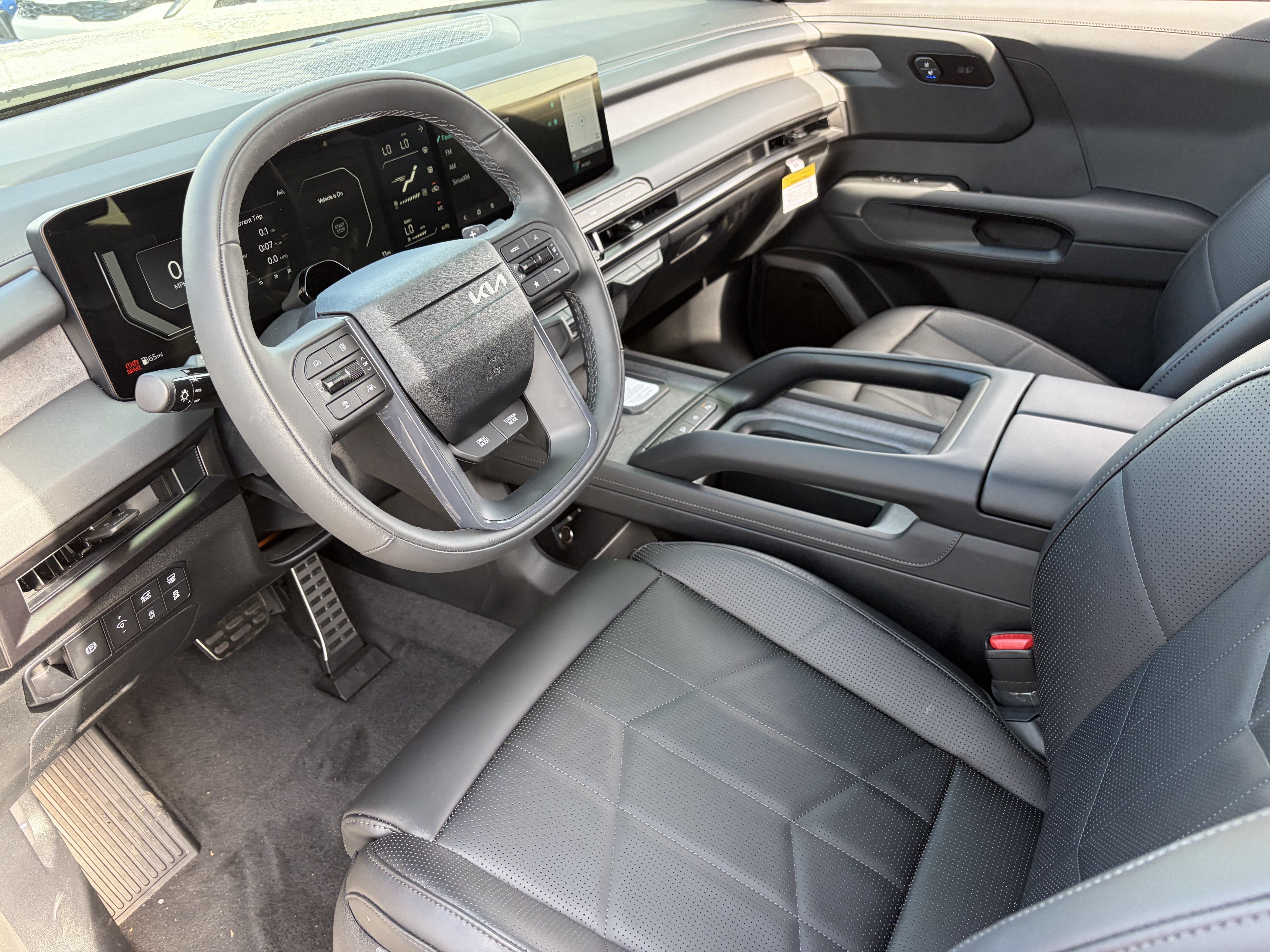New 2027 Wolf Gray Kia X-PRO SX image 16