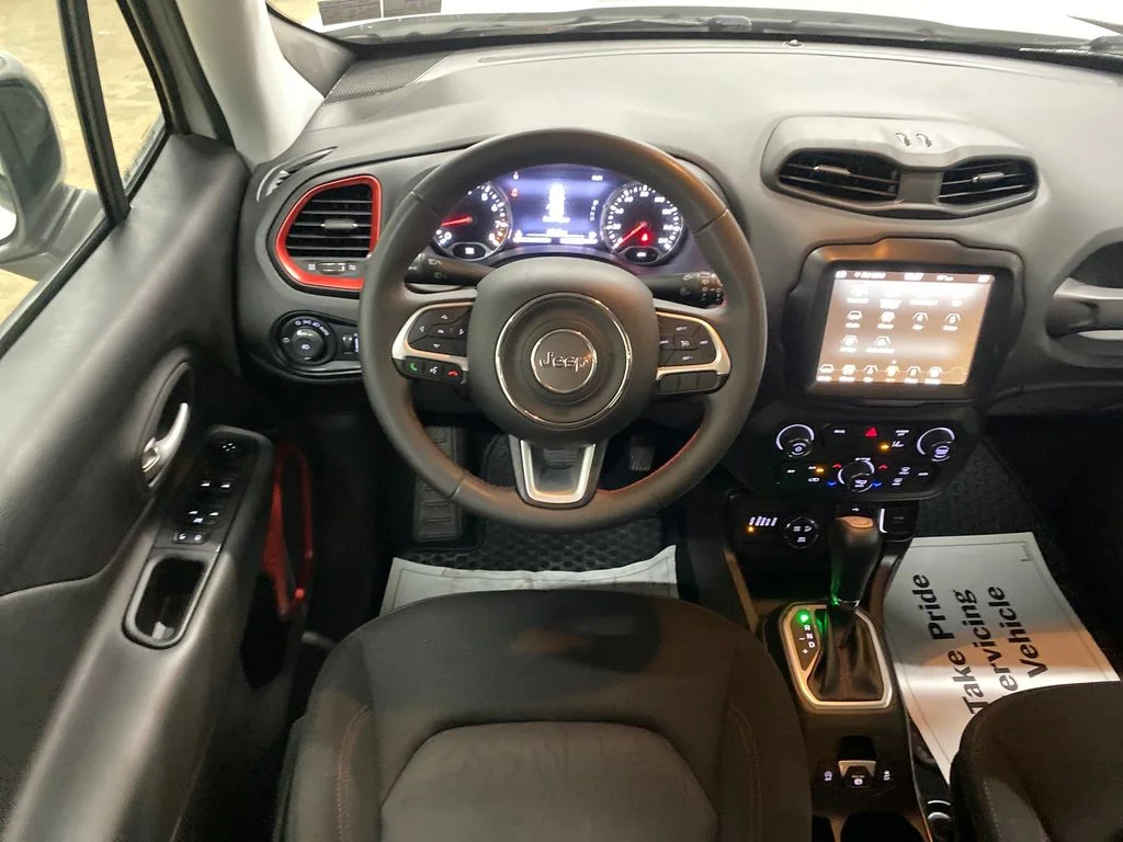 Used 2023 White Jeep Trailhawk image 22