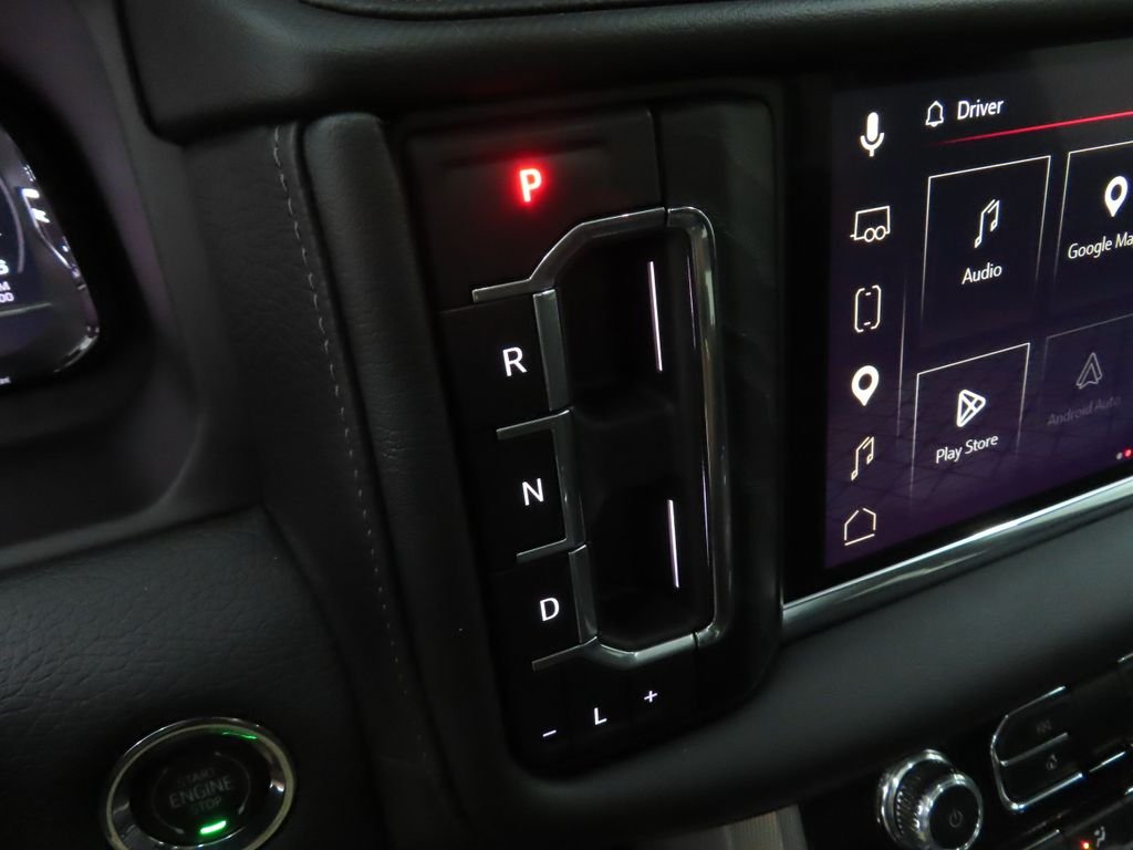 Used 2023 White GMC Denali image 15