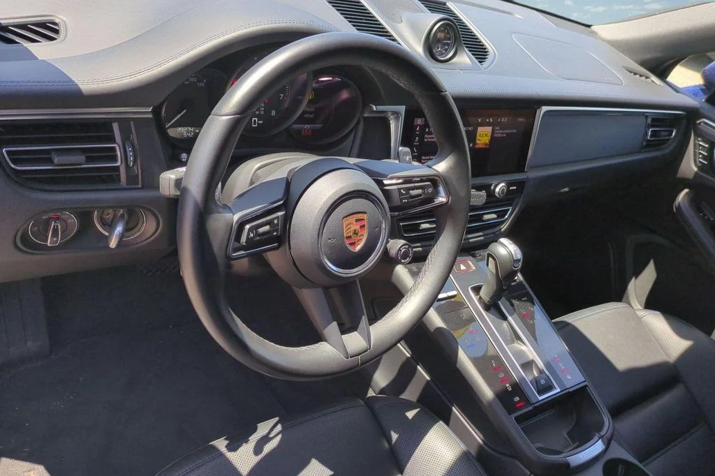 2023 Porsche Macan GTS - Photo 9