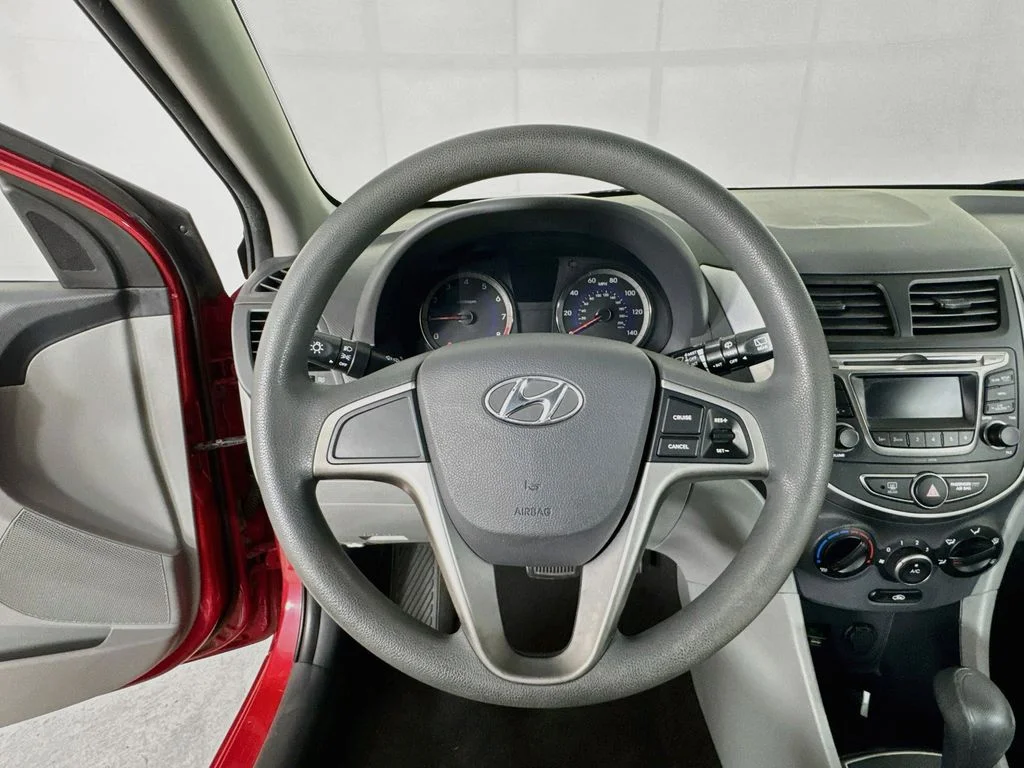 Used 2015 Red Hyundai GS image 11