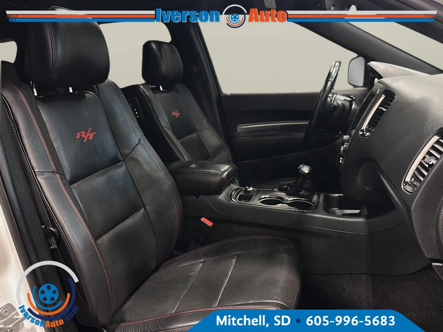 Used 2018 Ivory Tri-Coat Pearl Dodge R/T image 34