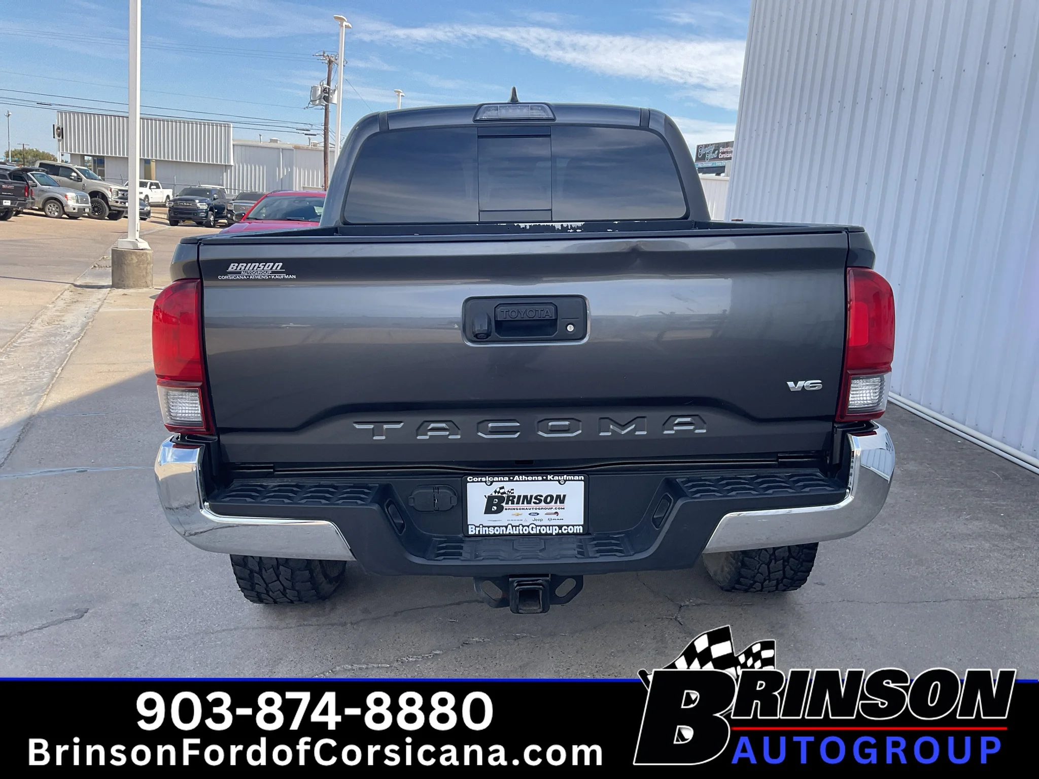 Used 2018 Magnetic Gray Metallic Toyota SR5 image 6