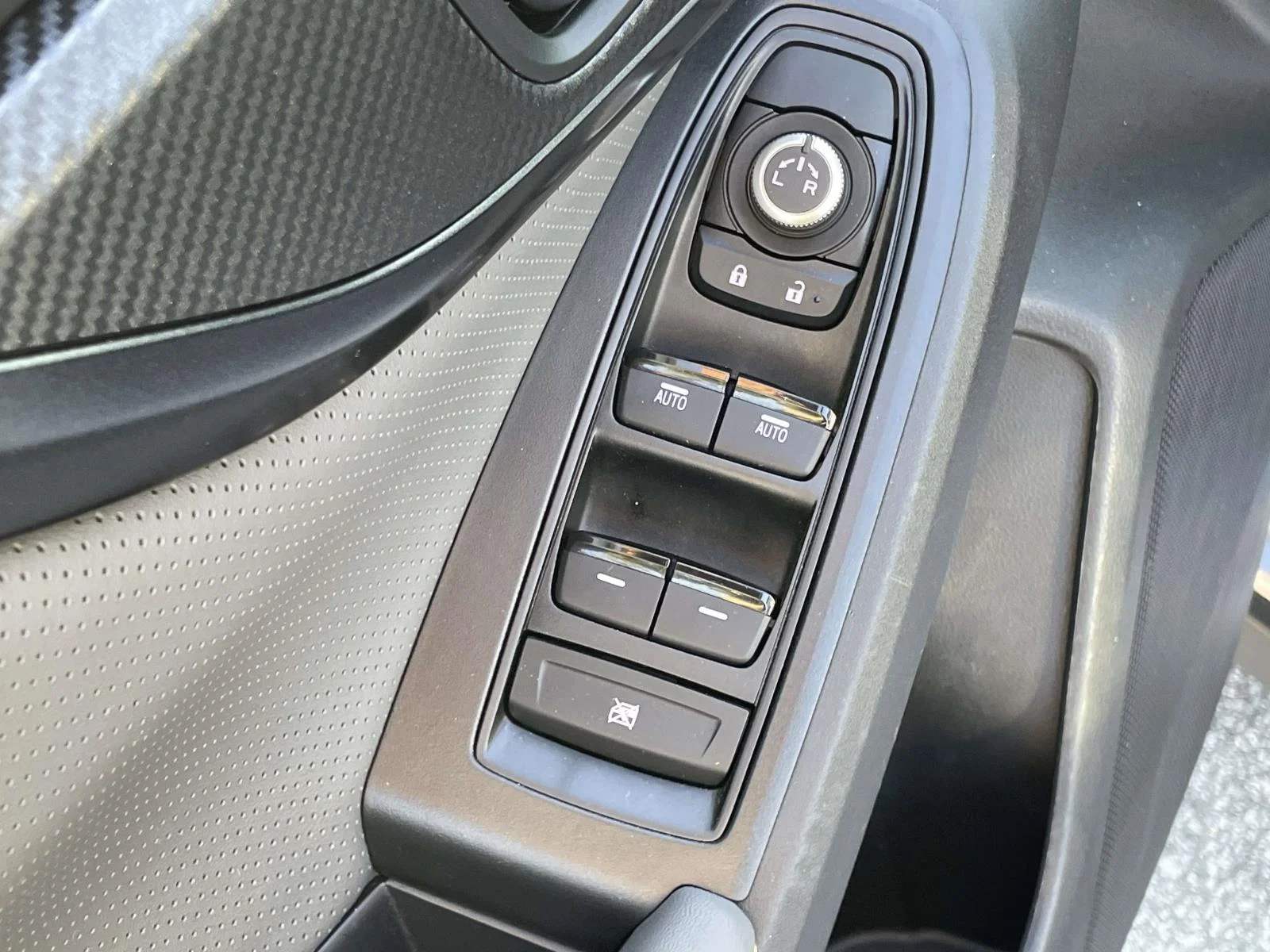 Used 2023 Ice Silver Metallic Subaru Sport image 6