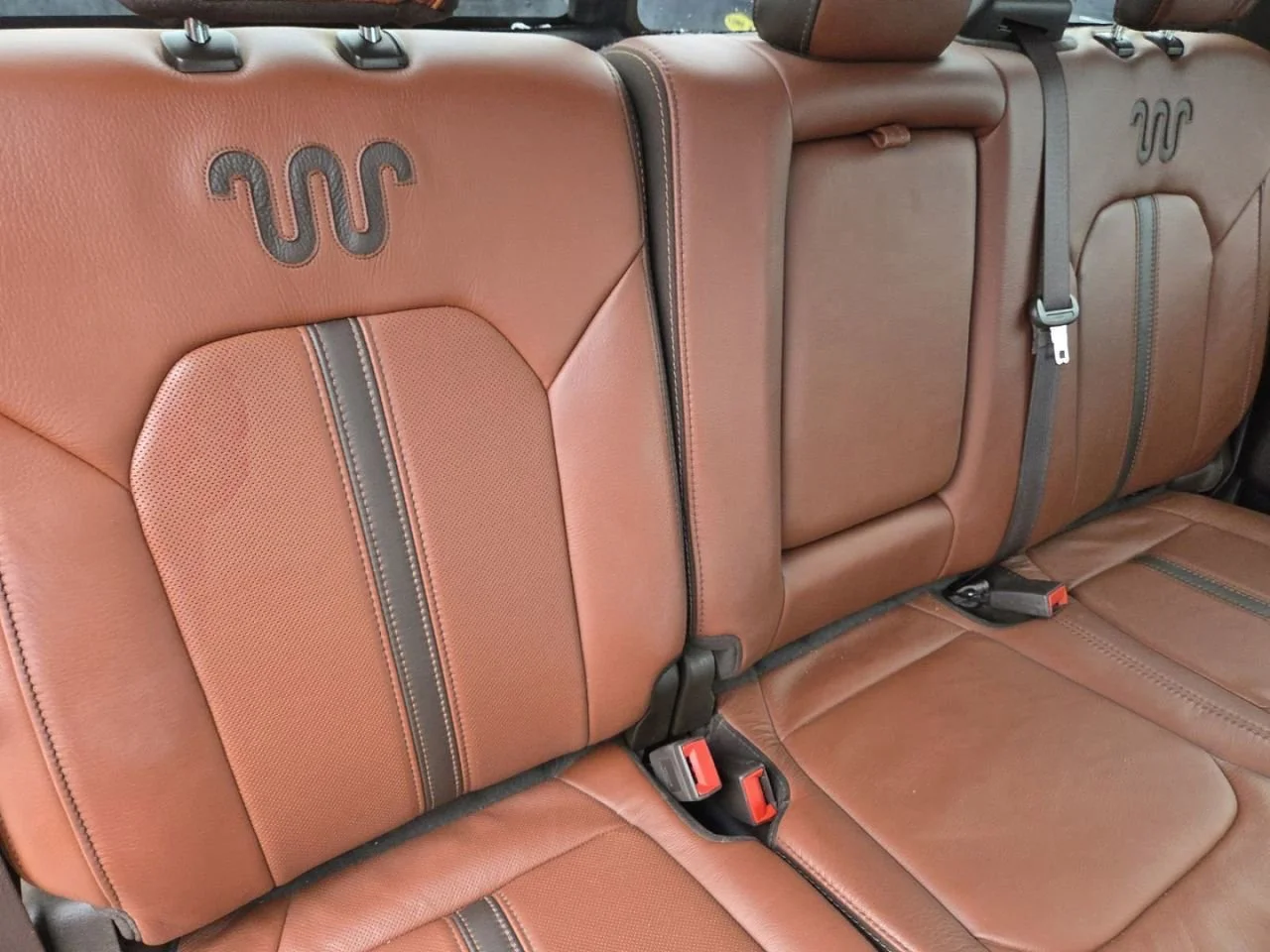 Used 2022  Ford XL image 26