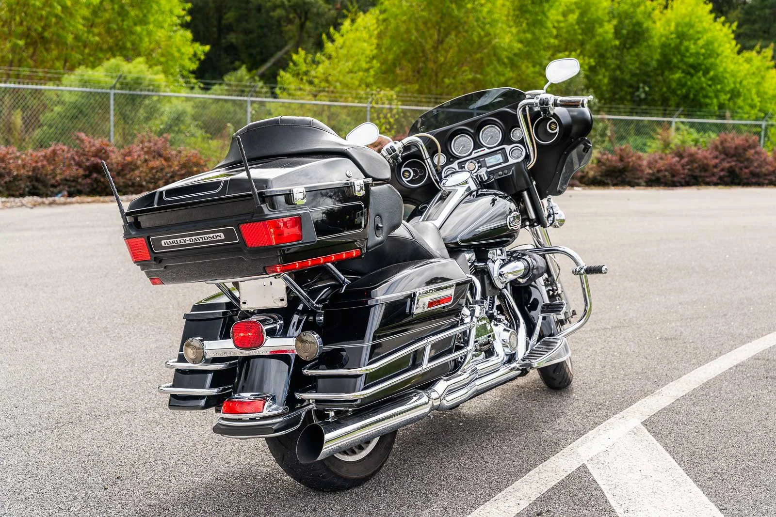 Used 2011 Black Harley-Davidson ULTRA CLASSIC image 7