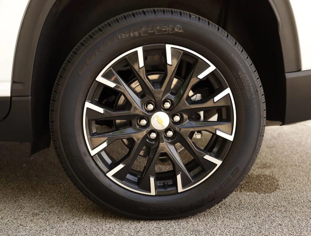 2026 Chevrolet Traverse LT - Photo 40
