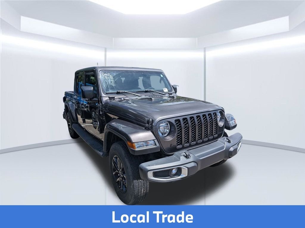 Used 2023 Gray Jeep Sport S image 5