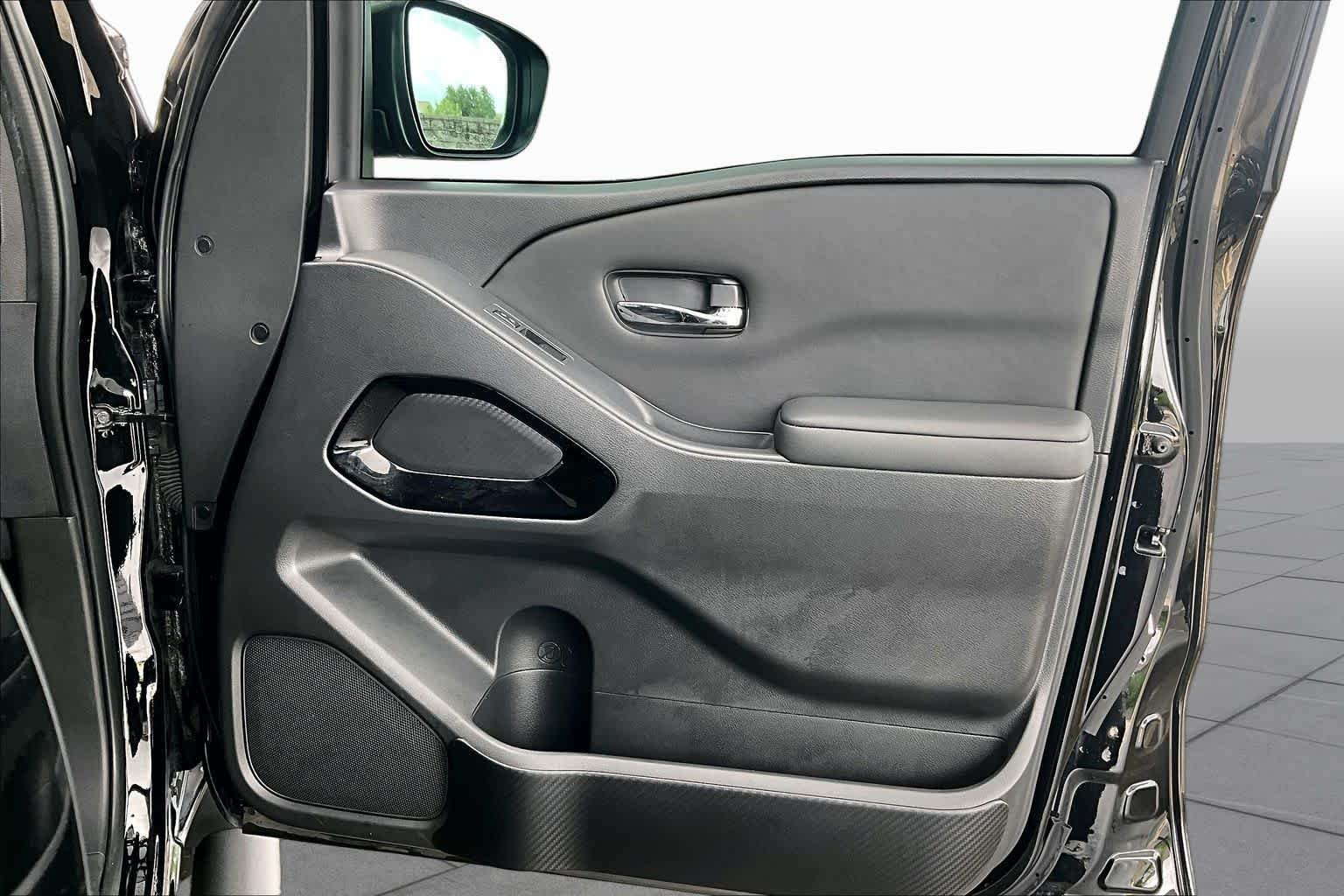 Used 2023 Super Black Nissan SV image 22