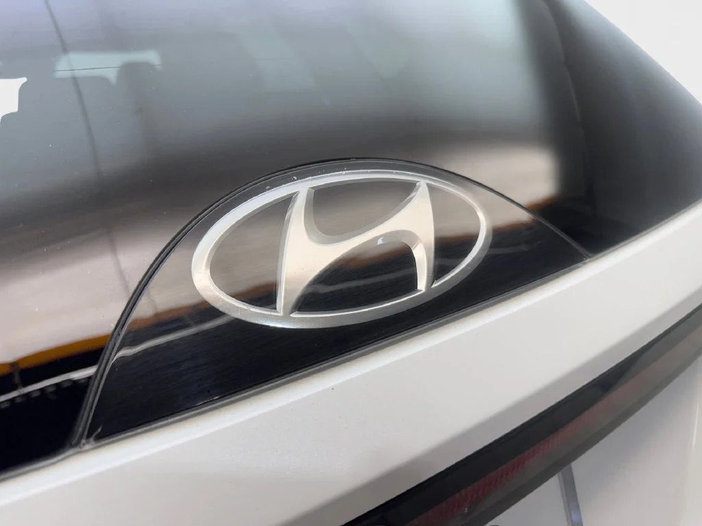 Used 2022 Gray Hyundai SEL Convenience image 23