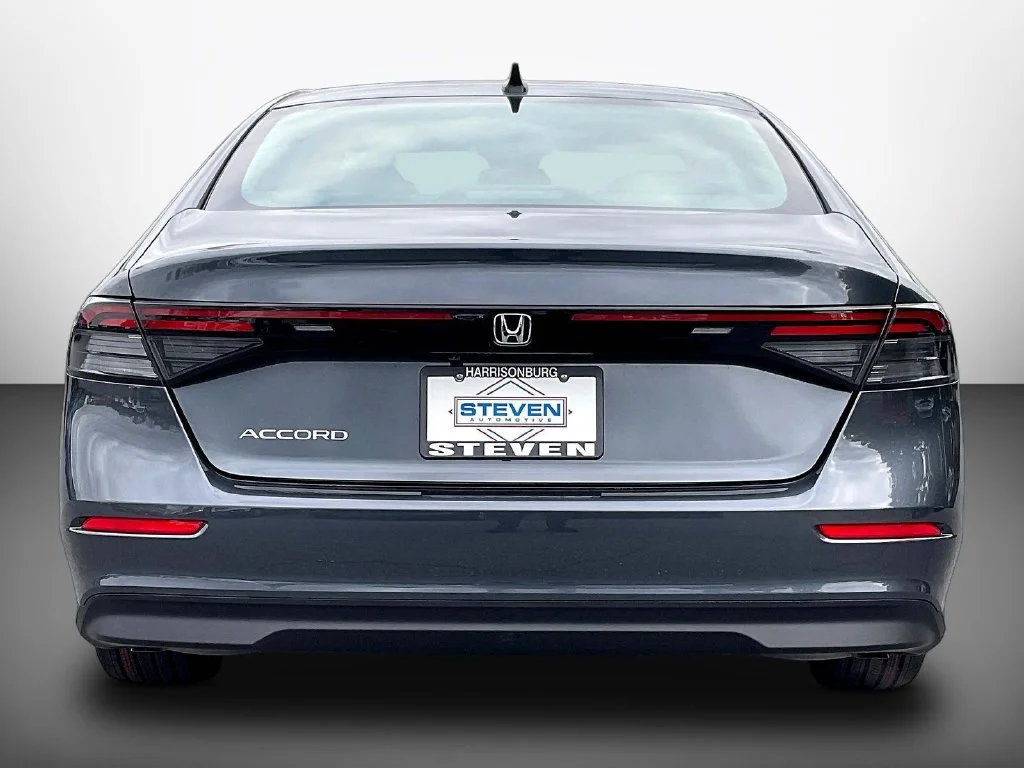 New 2026 Meteorite Gray Metallic Honda SE image 5
