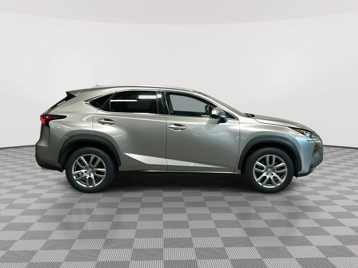Used 2015 Silver Lining Metallic Lexus Premium image 2