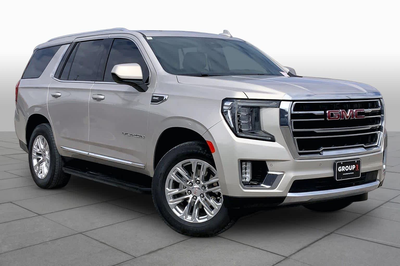Used 2023 Pearl Beige Metallic GMC SLT image 4