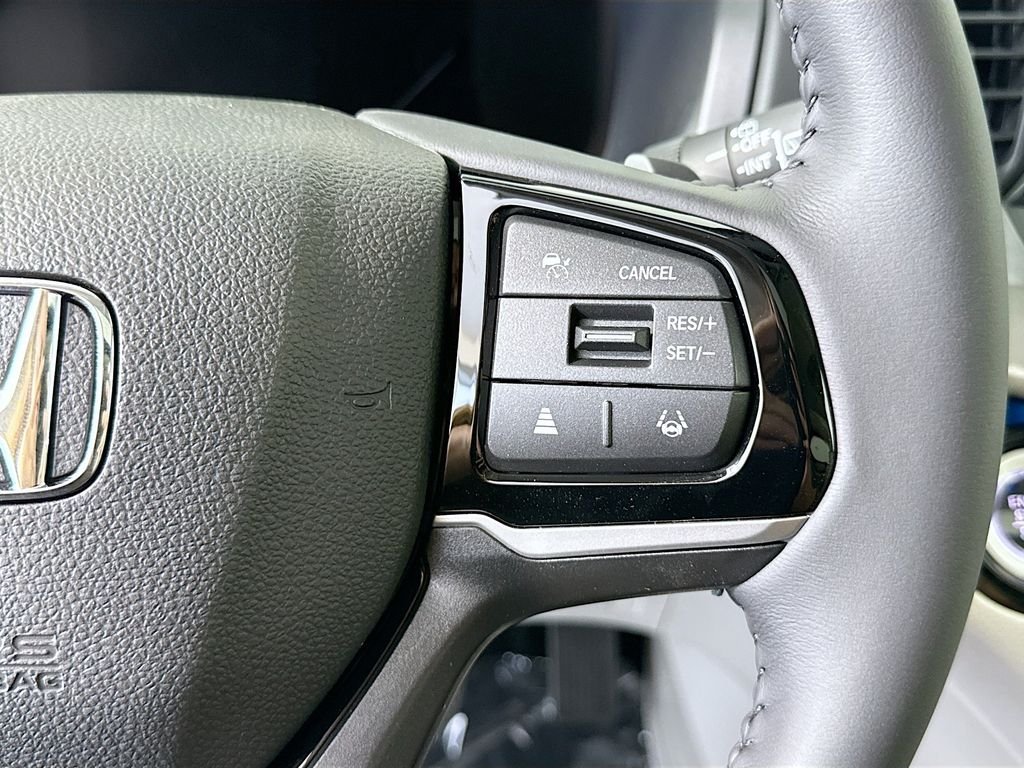 New 2026 Modern Steel Metallic Honda Touring image 12